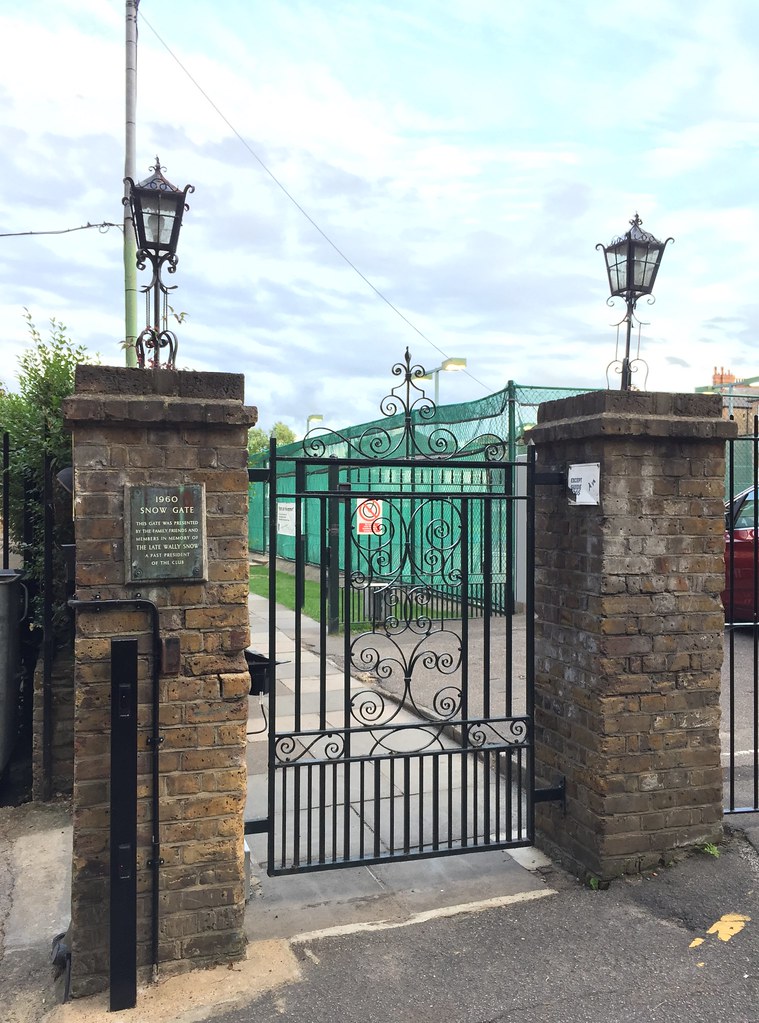 Paddington Sports Club Snow Gate In Memory of Wally Snow Flickr
