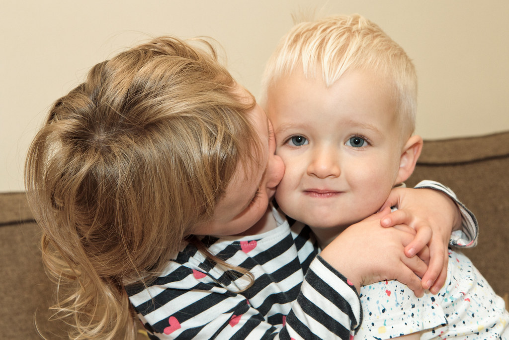 Kiss and a Cuddle William doesn't look too intestest thoug… Jon