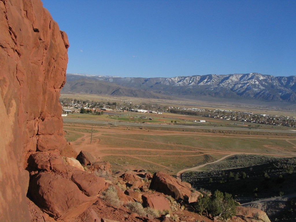 Red Rock Area Near Richfield, Utah Richfield is a city in … Flickr