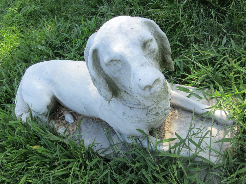 Grieving Dog Stone Statue Cemetery 9327 Grieving Stone Dog… Flickr