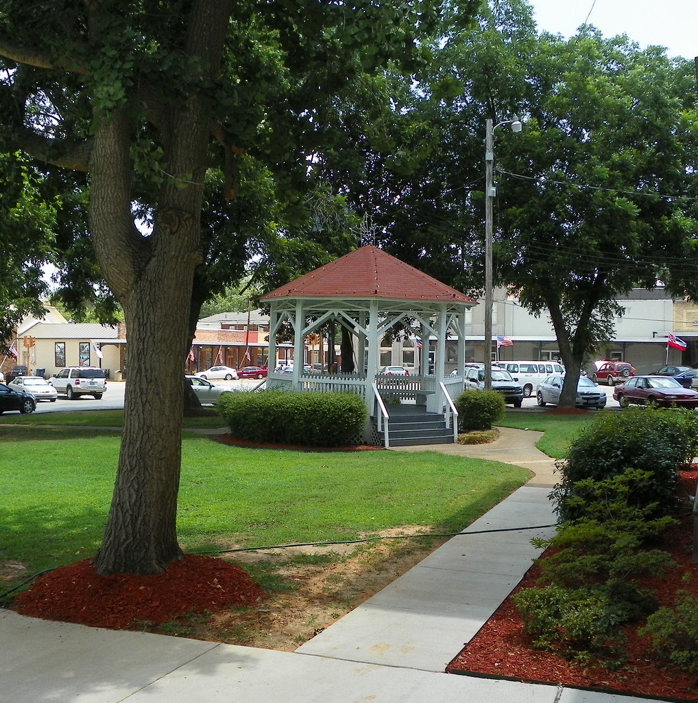 Holly Springs, Marshall County, MS Courthouse Gazebo Jackie Flickr
