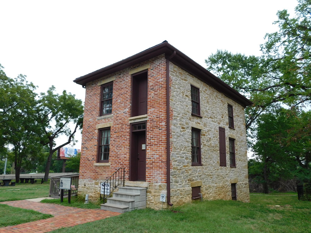 John & Mary Ritchie House Topeka, Kansas A stop on the Und… Flickr