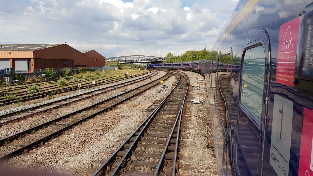 First Great Western 43015 ( with 43027) 1A89 1533 Taunton