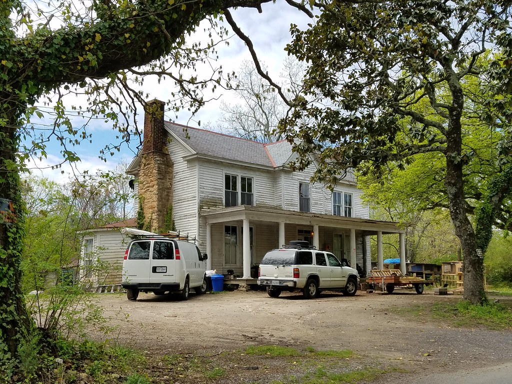 old house in Brookneal, Virginia Kipp Teague Flickr