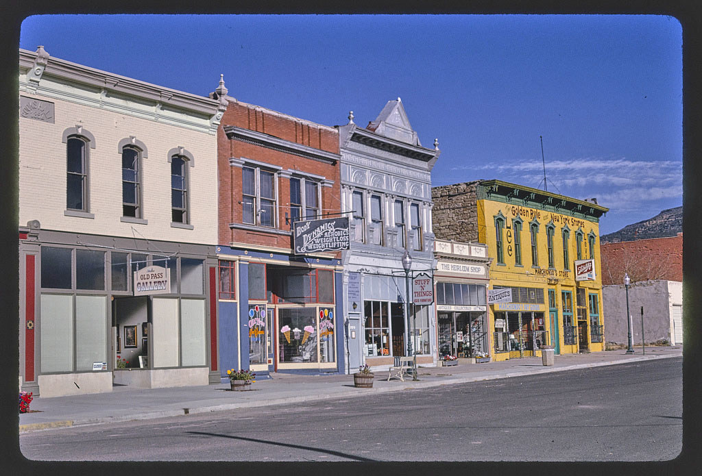 South 1st Street, Raton, New Mexico (LOC) David Valenzuela Flickr