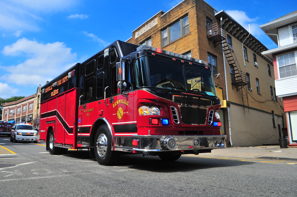 Denville Fire Department Rescue 230 2005 Spartan/Supervac Flickr