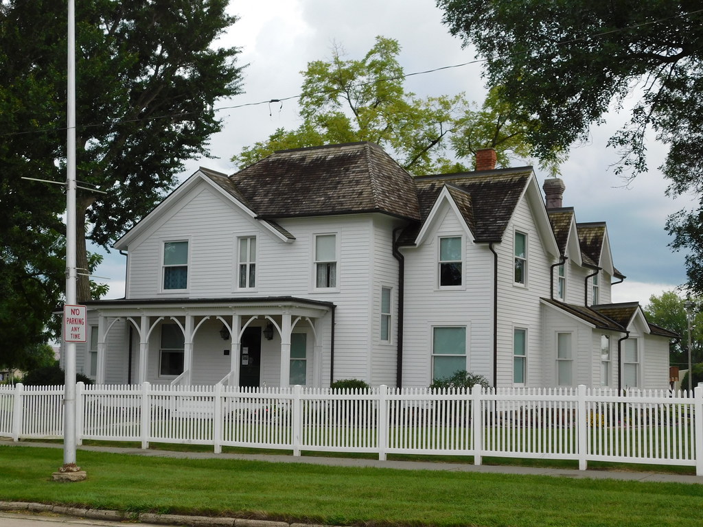 Calkins Square Home a photo on Flickriver