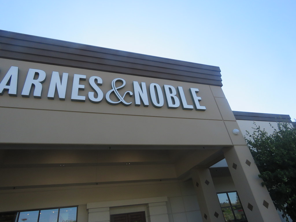 IMG_0957 Tukwila’s Barnes & Noble Andy Nystrom Flickr