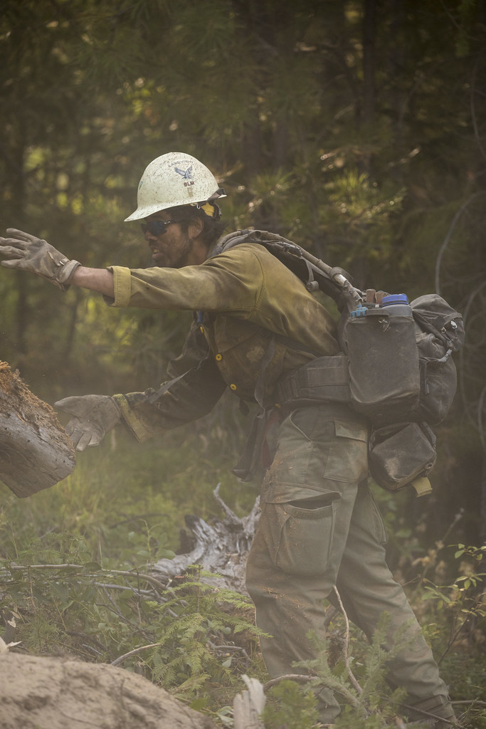 BLM Lakeview Crew 7 A BLM fire crew out of Lakeview, Orego… Flickr