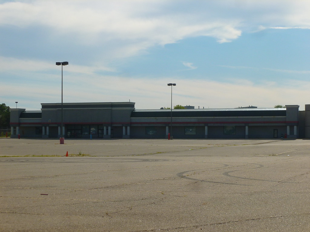 former Farmer Jack, Lapeer Rd, Flint, MI (1) 3711 Lapeer R… Flickr