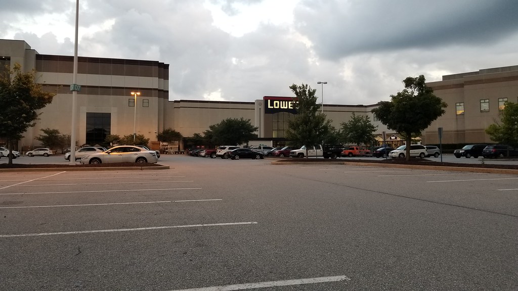 Lowe's Brandywine Town Center Wilmington, DE August 2018… Flickr