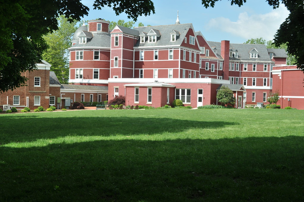 1567 Southern Virginia University Img_22890 22890 Magnolia… Flickr