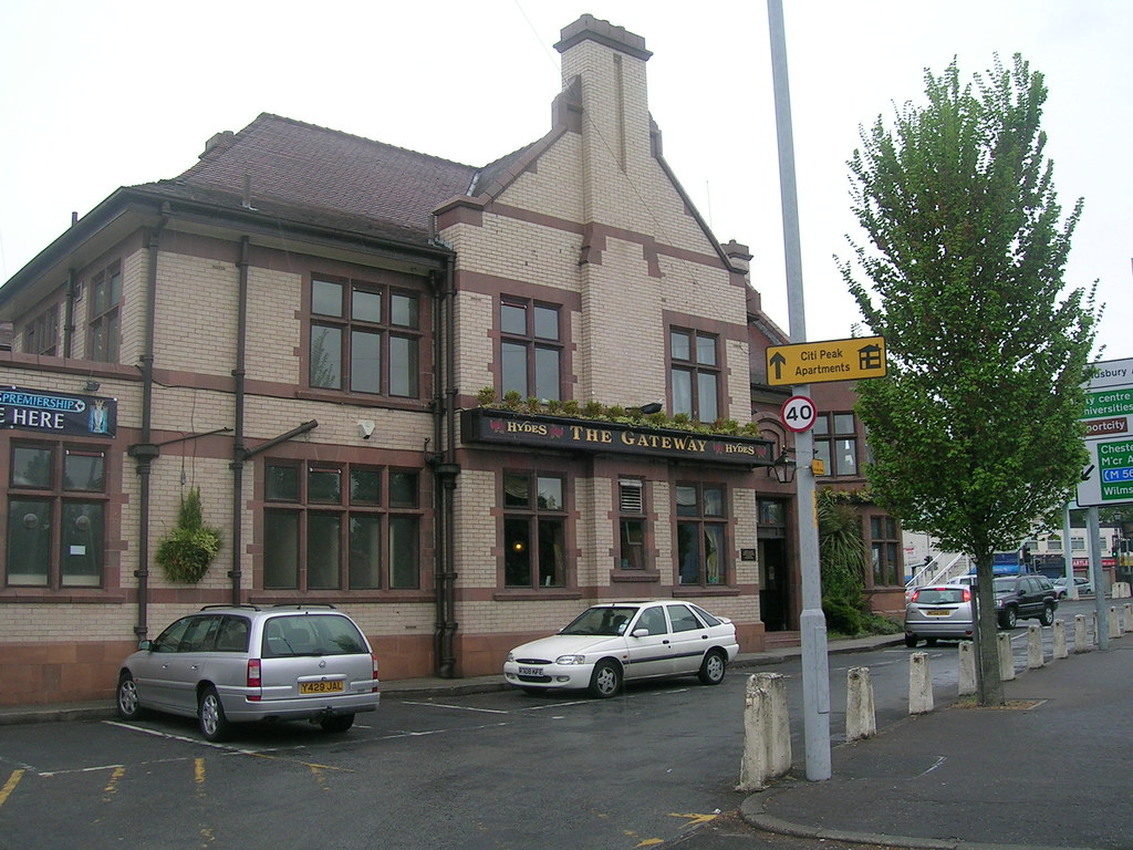 The Gateway, East Didsbury One of those Hydes & Anivl pubs… Flickr