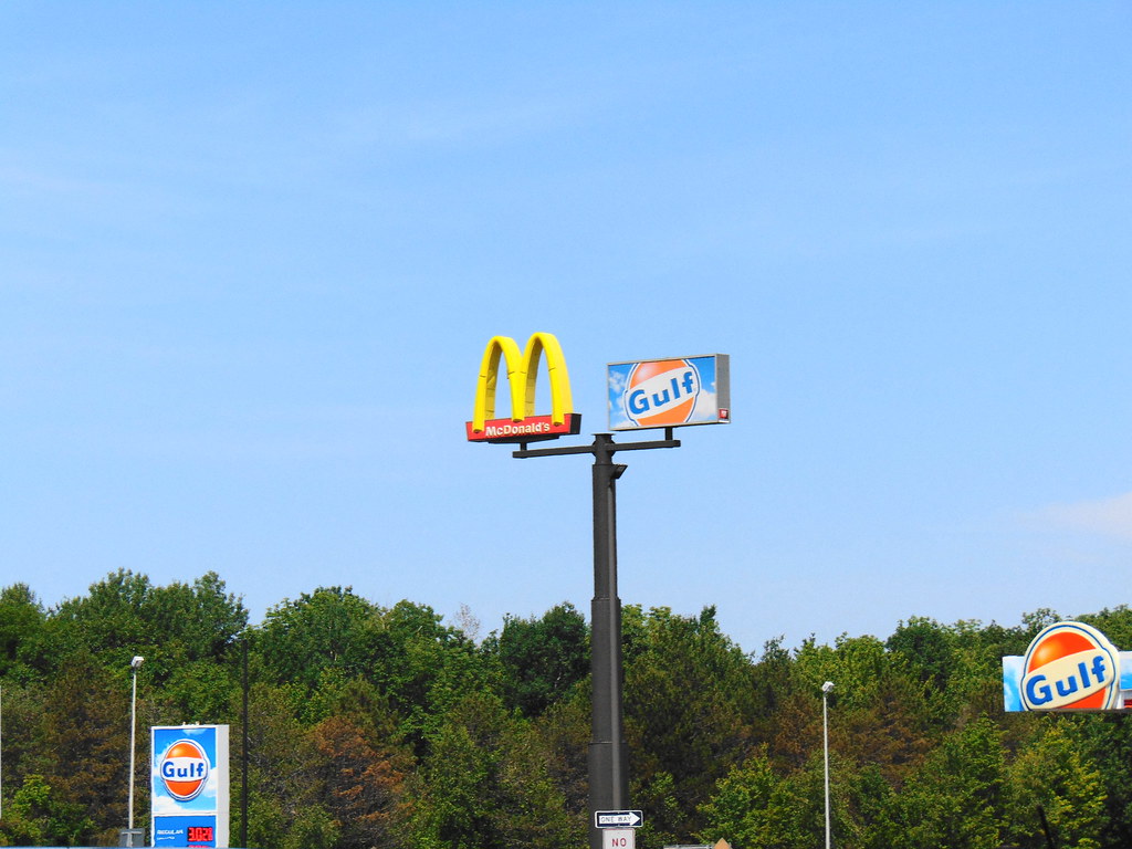 West Blandford Plaza (Blandford, Massachusetts) JJBers Flickr