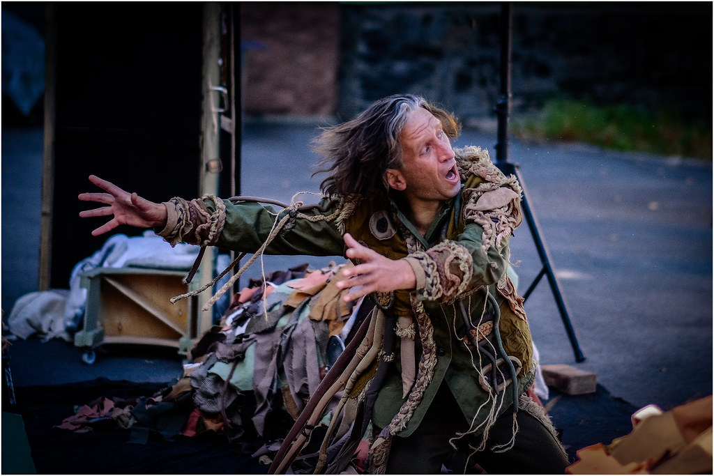 Ukraine. Chernihiv puppet theater. The play "Hamletcar" b… Flickr