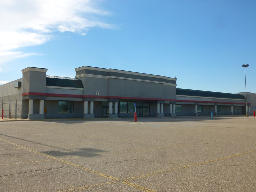 former Farmer Jack, Lapeer Rd, Flint, MI (3) 3711 Lapeer R… Flickr