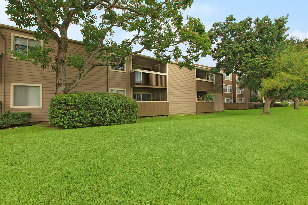 The Cove Apartments The Cove Apartments in Houston, Texas,… Flickr