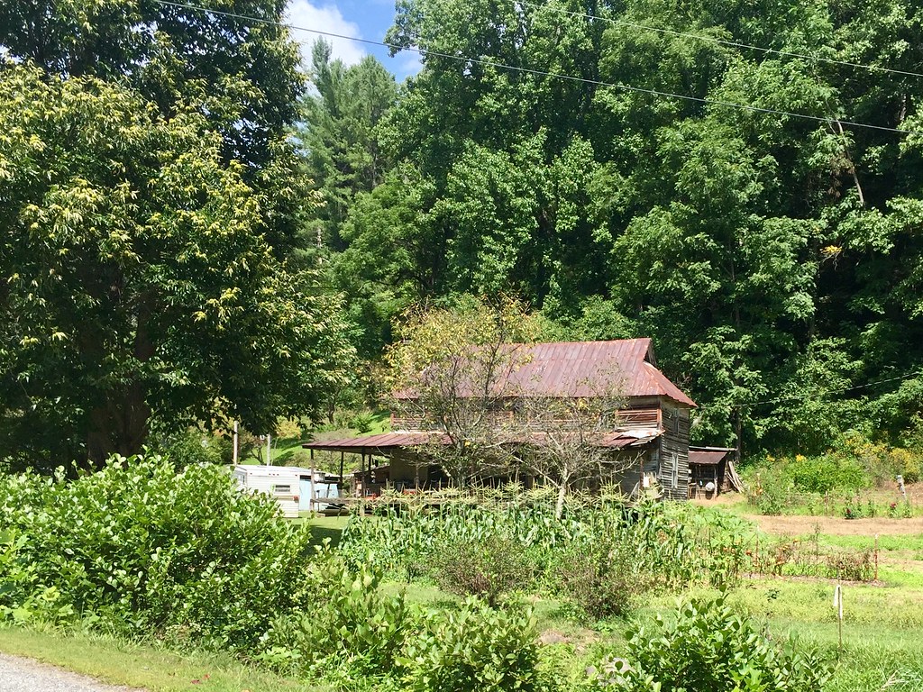 Old Farmhouse, Moses Creek Road, Caney Fork, NC This old f… Flickr