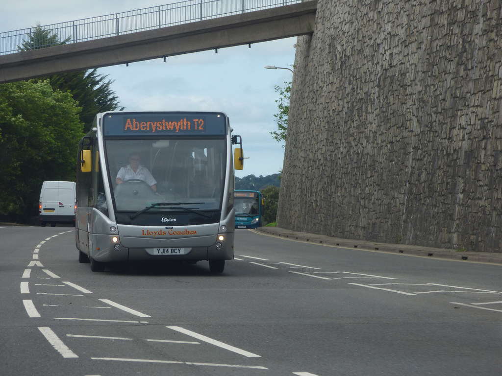 A487 through Caernarfon T2 bus to Aberstwyth On the A487… Flickr