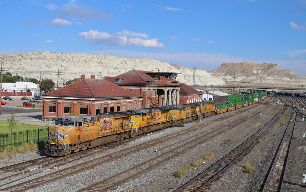 Green River, Wyoming With crew change completed, a Union P… Flickr