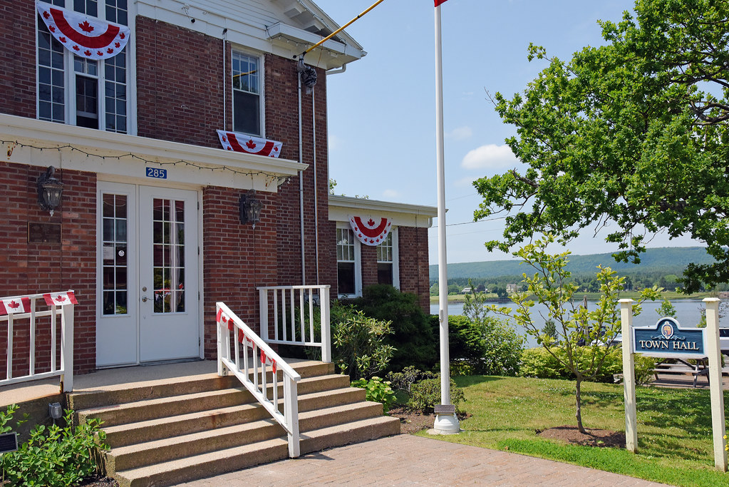 Annapolis Royal_2018 07 02_1534 Annapolis Royal Town Hall,… Flickr