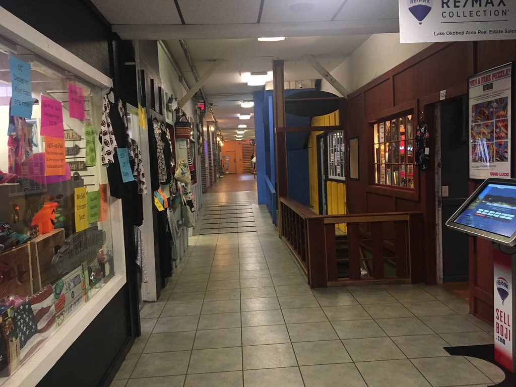 Central EmporiumArnolds Park Iowa This is a little mall l… Flickr