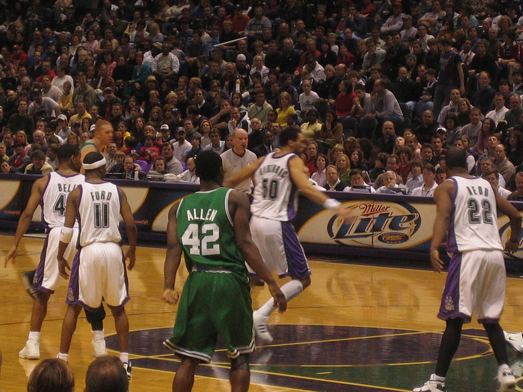 Milwaukee Bucks vs Boston Celtics January 29th, 2006 Flickr