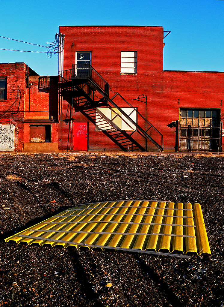 Yellow Corrugated Plastic Better bigger. Matt Niemi Flickr