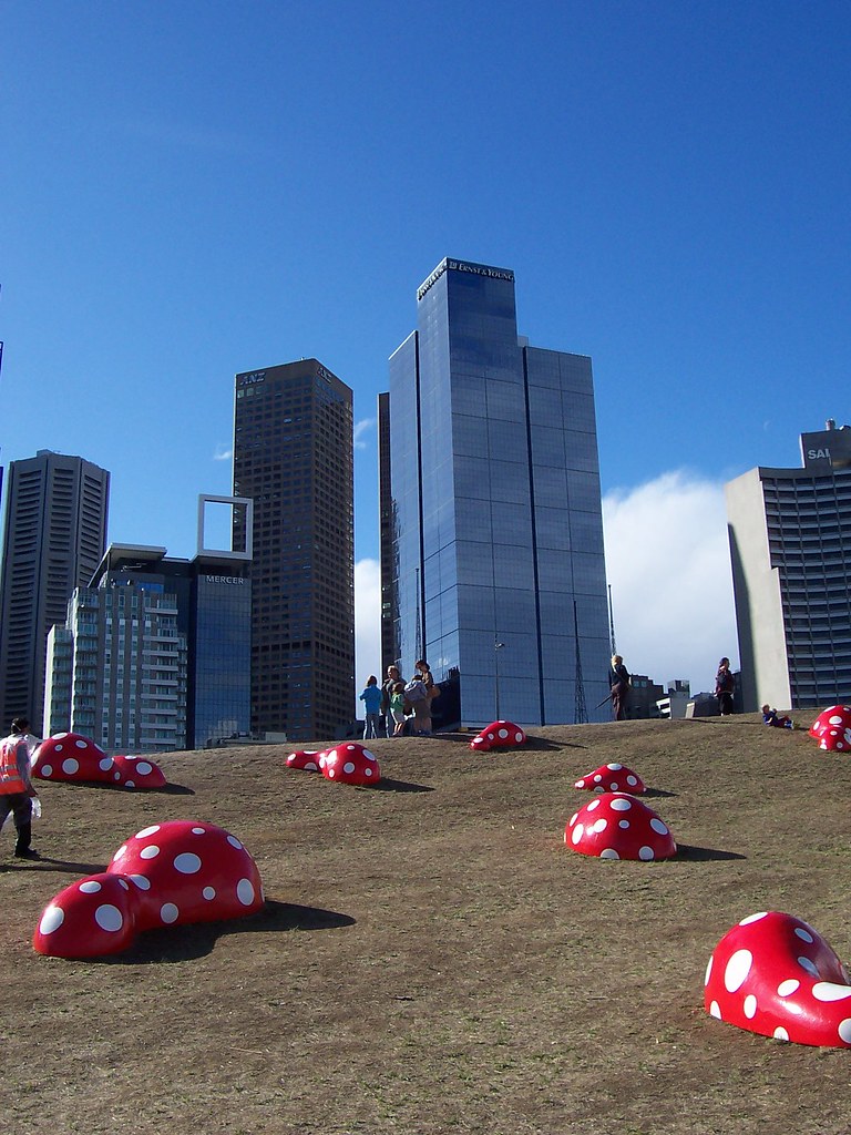 Melbourne CBD skyline and Birrarung Marr art Birrarung Mar… Flickr