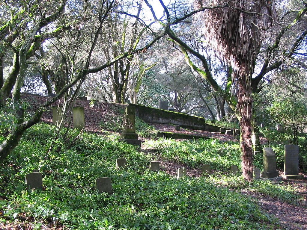 Santa Rosa Rural Cemetery, Santa Rosa, CA David Berry Flickr