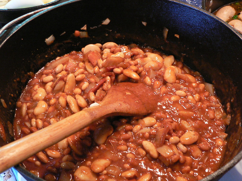 Baked beans on the stove Robb's baked beans Lee Coursey Flickr