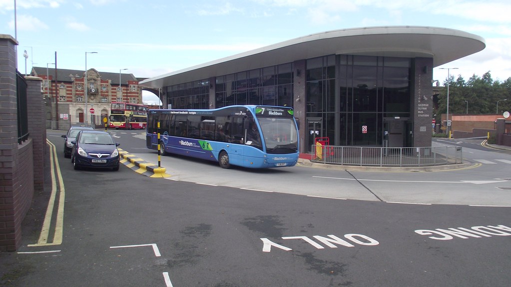 Accrington Bus Station In 2016 Transdev rebranded its Lanc… Flickr