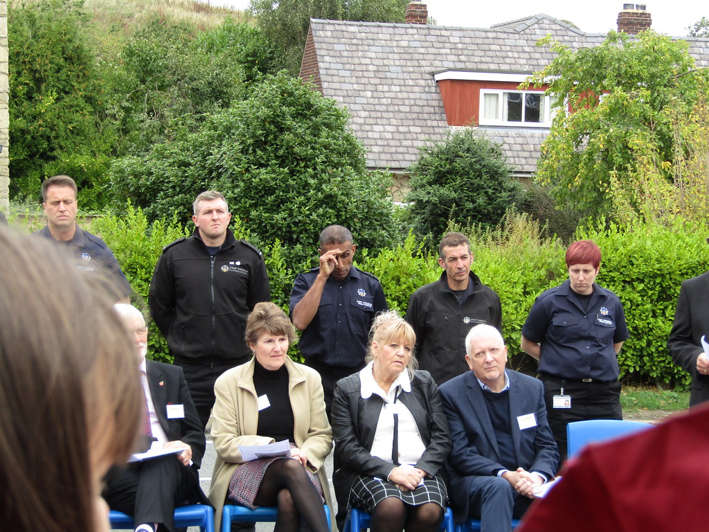 The Darrington Air Crash Memorial Service The memorial cer… Flickr