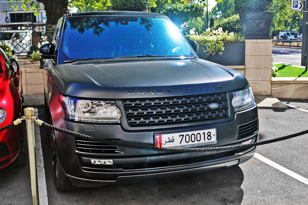 Land Rover Range Rover 700018 Qatar Matte black is sti… Flickr
