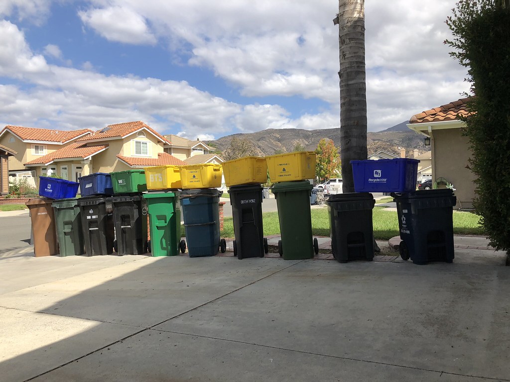 Carts and tubs trash master lucas Flickr
