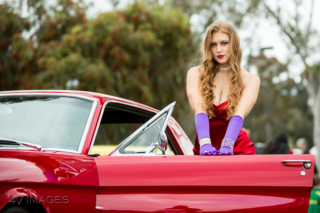 Brooke Modelling Check out 4V Images on Facebook w… Flickr