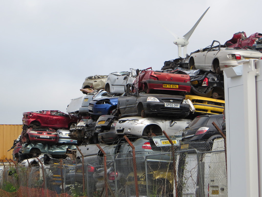 Scrap cars, Dundee Alan Gold Flickr