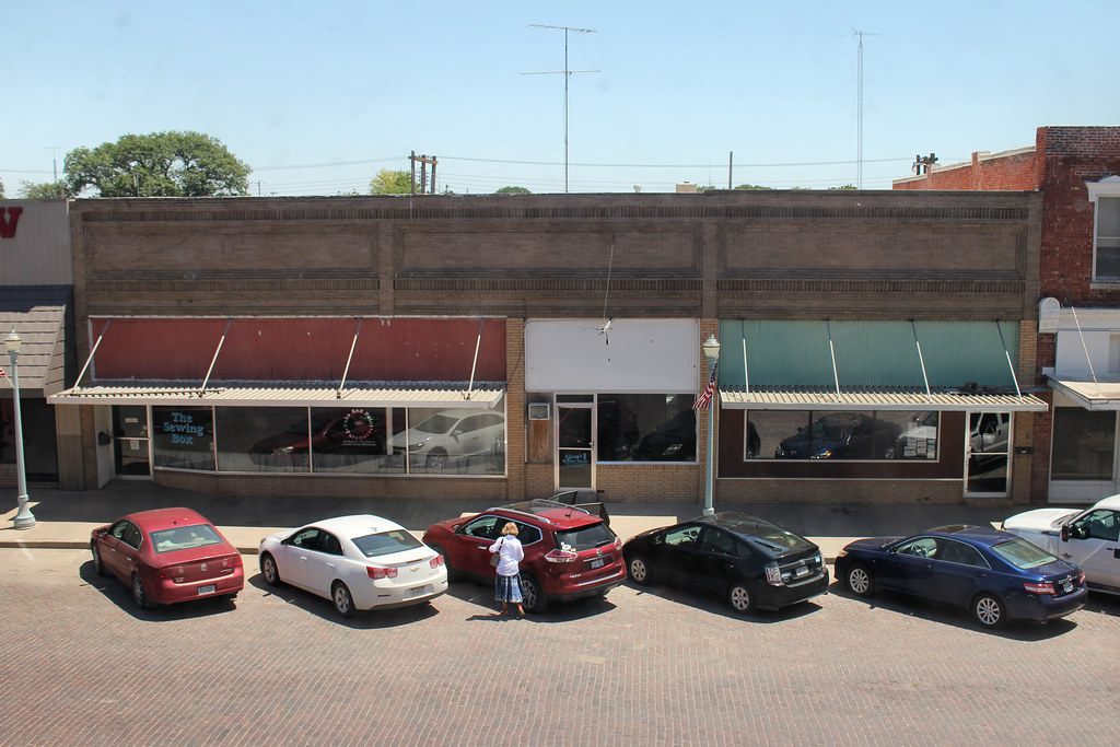 Commercial Building Red Cloud, NE Tom McLaughlin Flickr