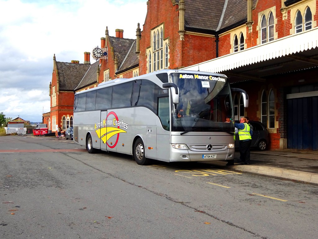 Aston Manor Coaches of Birmingham AT64 KZT ???) Saturday… Flickr