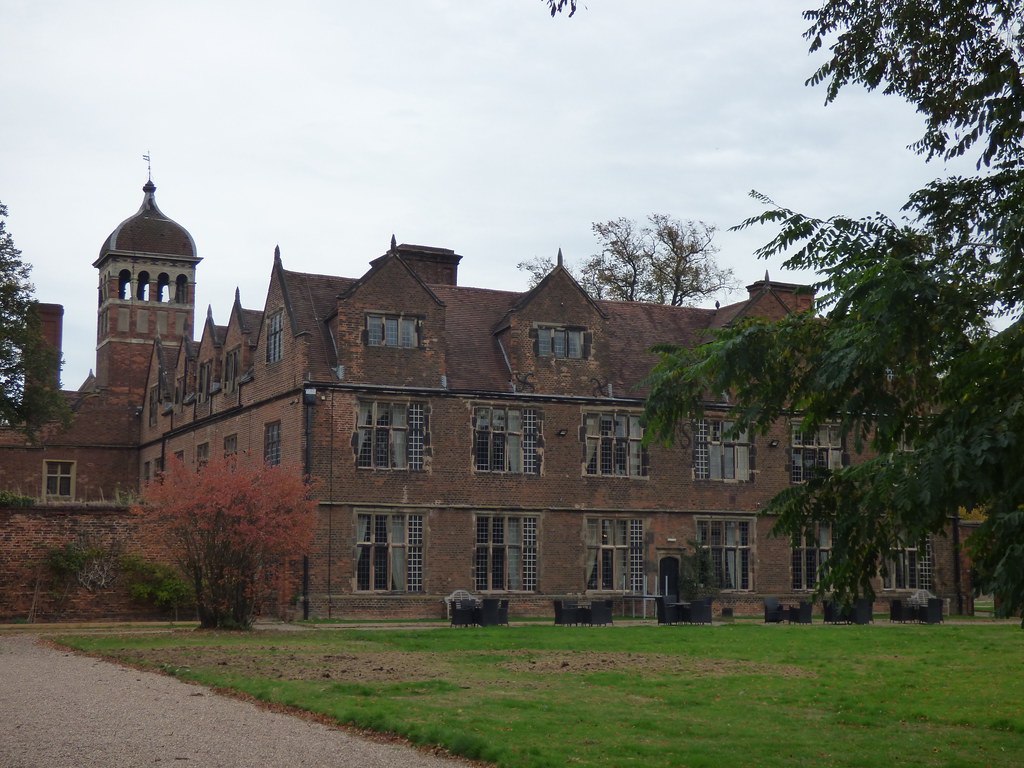 Castle Bromwich Hall A look at Castle Bromwich Hall, now a… Flickr