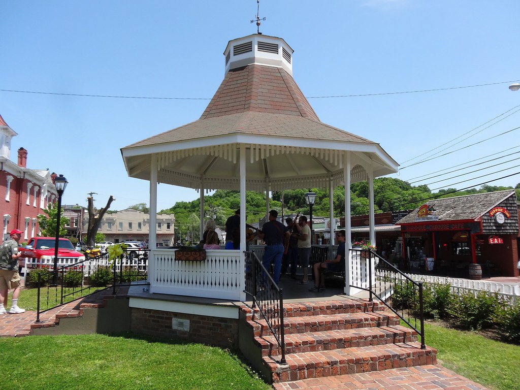 Bandstand, Lynchburg, TN Lynchburg, TN (Moore County) Lync… Flickr