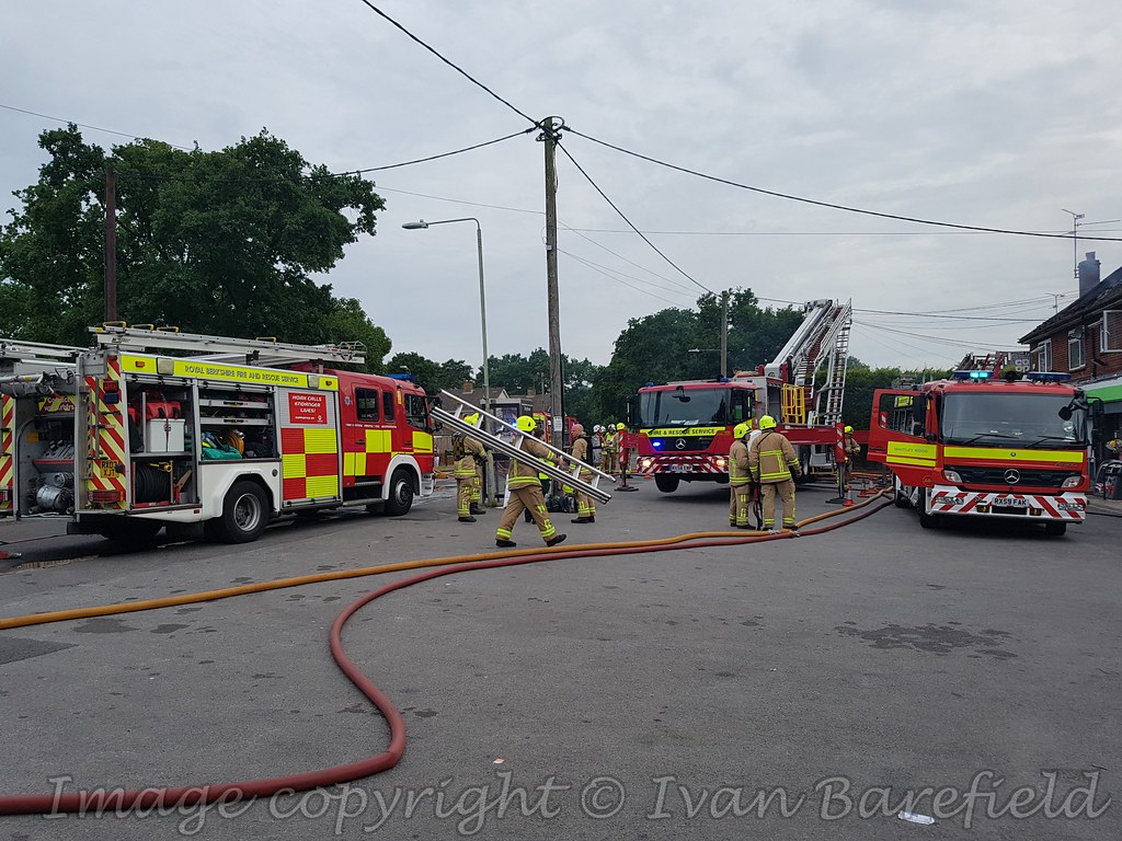 6PF, CoOp, Clayhill Road, Burghfield Common 23.6.2018 Flickr