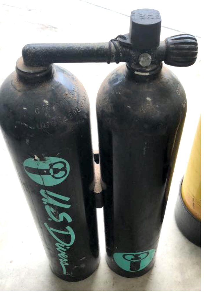 Vintage US DIVERS Double Luxfer Scuba Diving Tanks Flickr