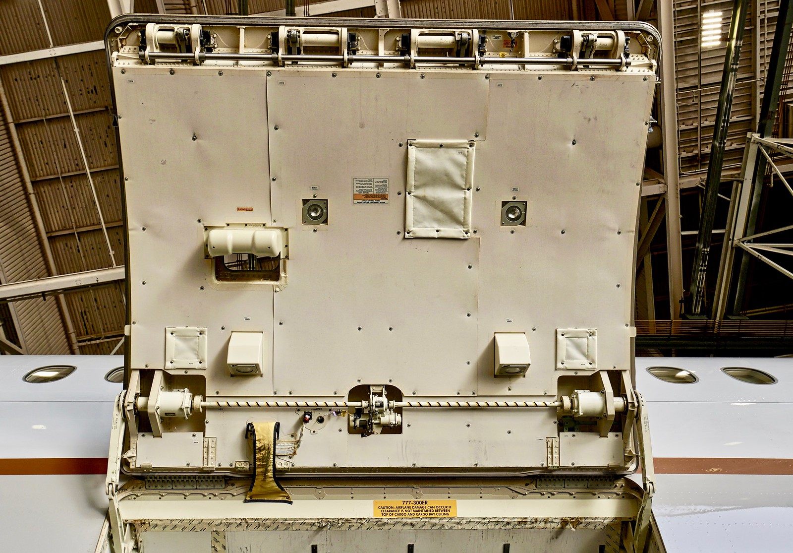Boeing 777 Cargo Door