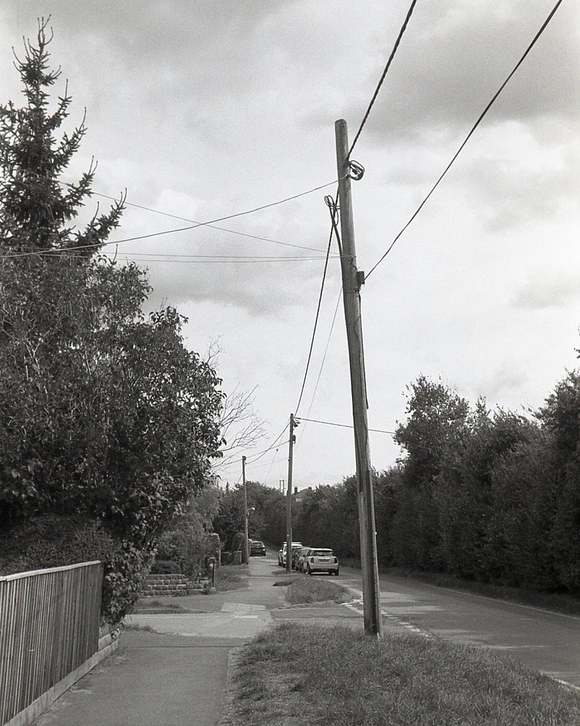 wired 35RC Fomapan 200 Rodinal Cholsey, Oxon Thames Path OhDark30