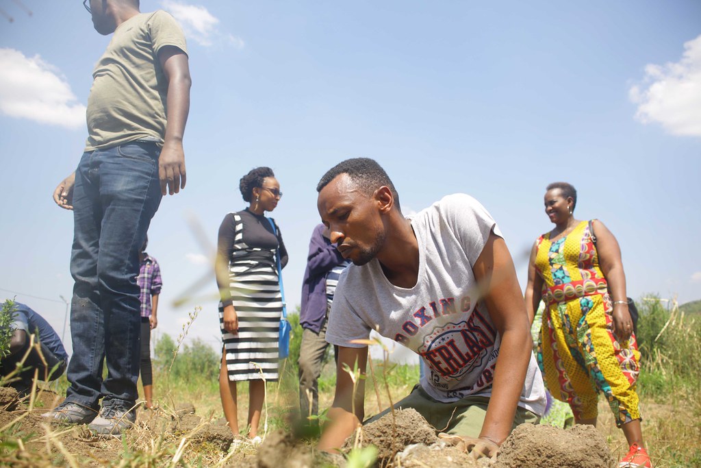 Kotsa Runonko,Kwenga Ibitoki no Gucunda Amata i Mayunzwe 1… Flickr