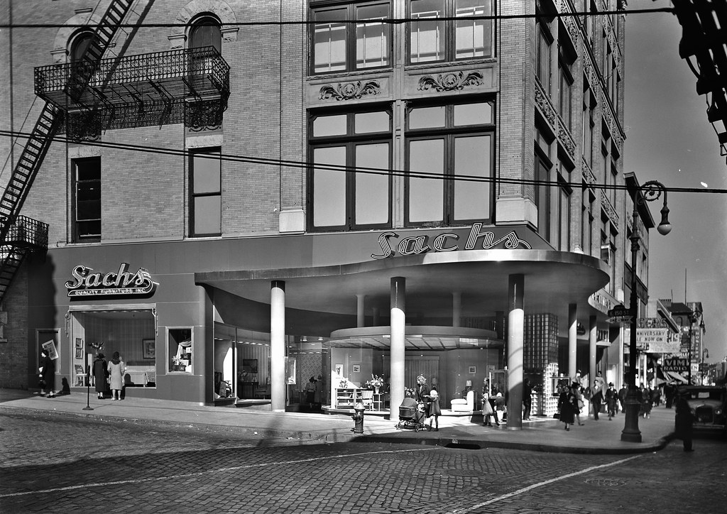 Sachs Quality Furniture Inc., business at 150th & 3rd Ave.… Flickr