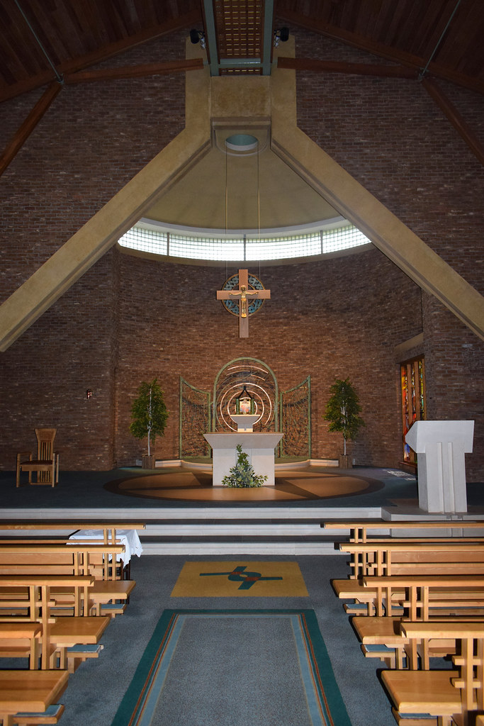 St. Brigid's Church, Derryvolgie Avenue, Belfast John McDonald Flickr