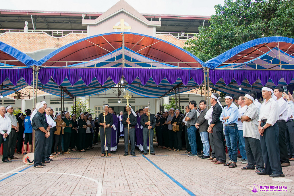 Lễ tang Cha Phêrô Thánh lễ đưa chân Flickr