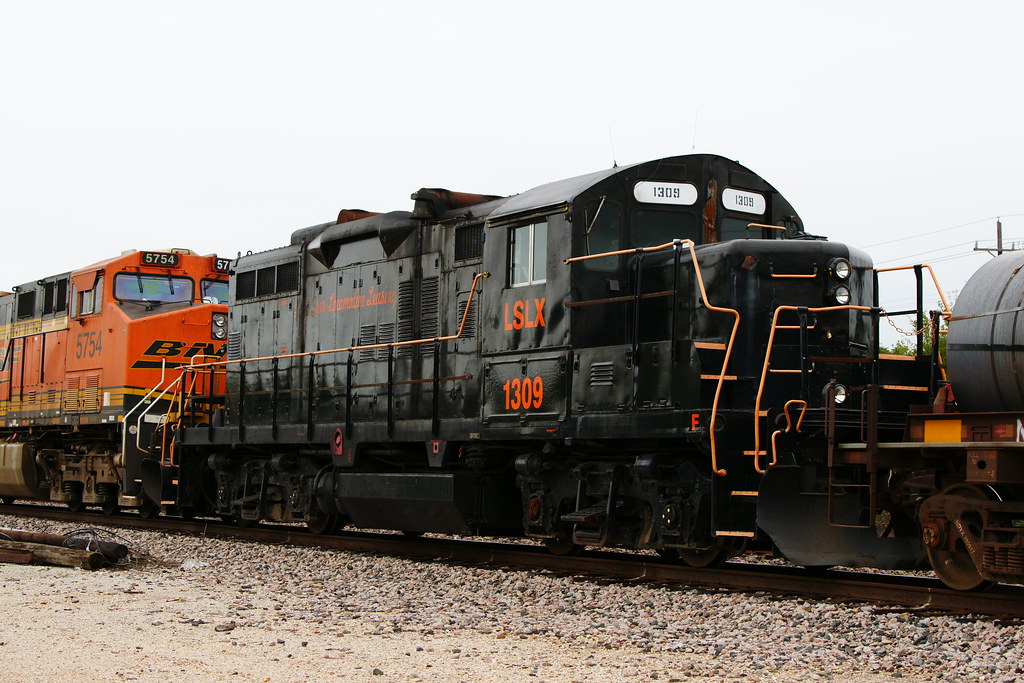 9/23/2018 LSLX 1309 [EMD GP9r] Lone Star Leas… Flickr